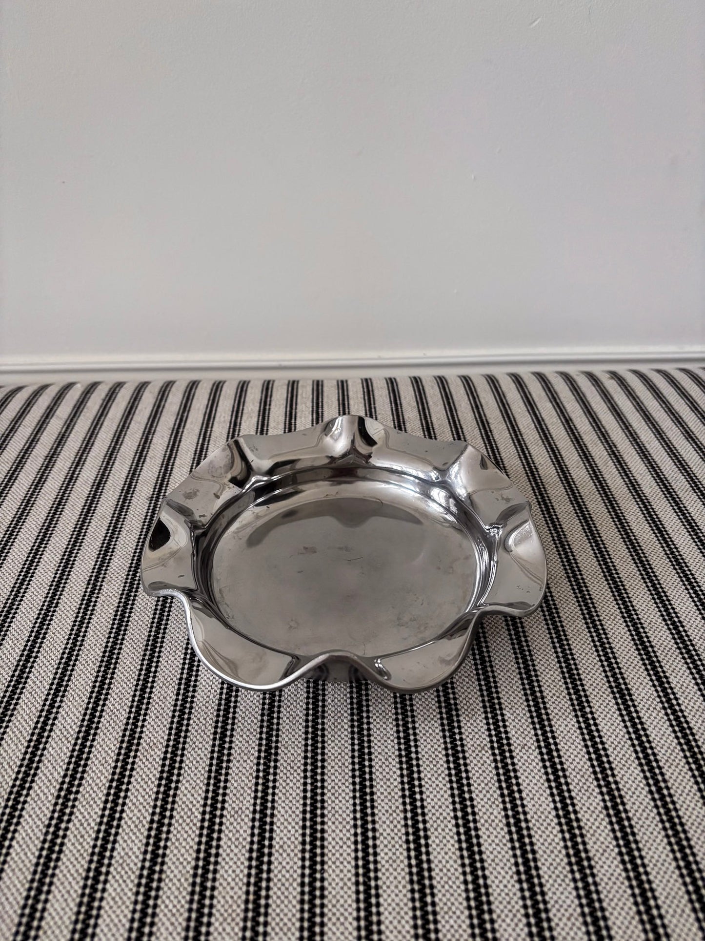 Silver-Tone Wave Edge Trinket Dish