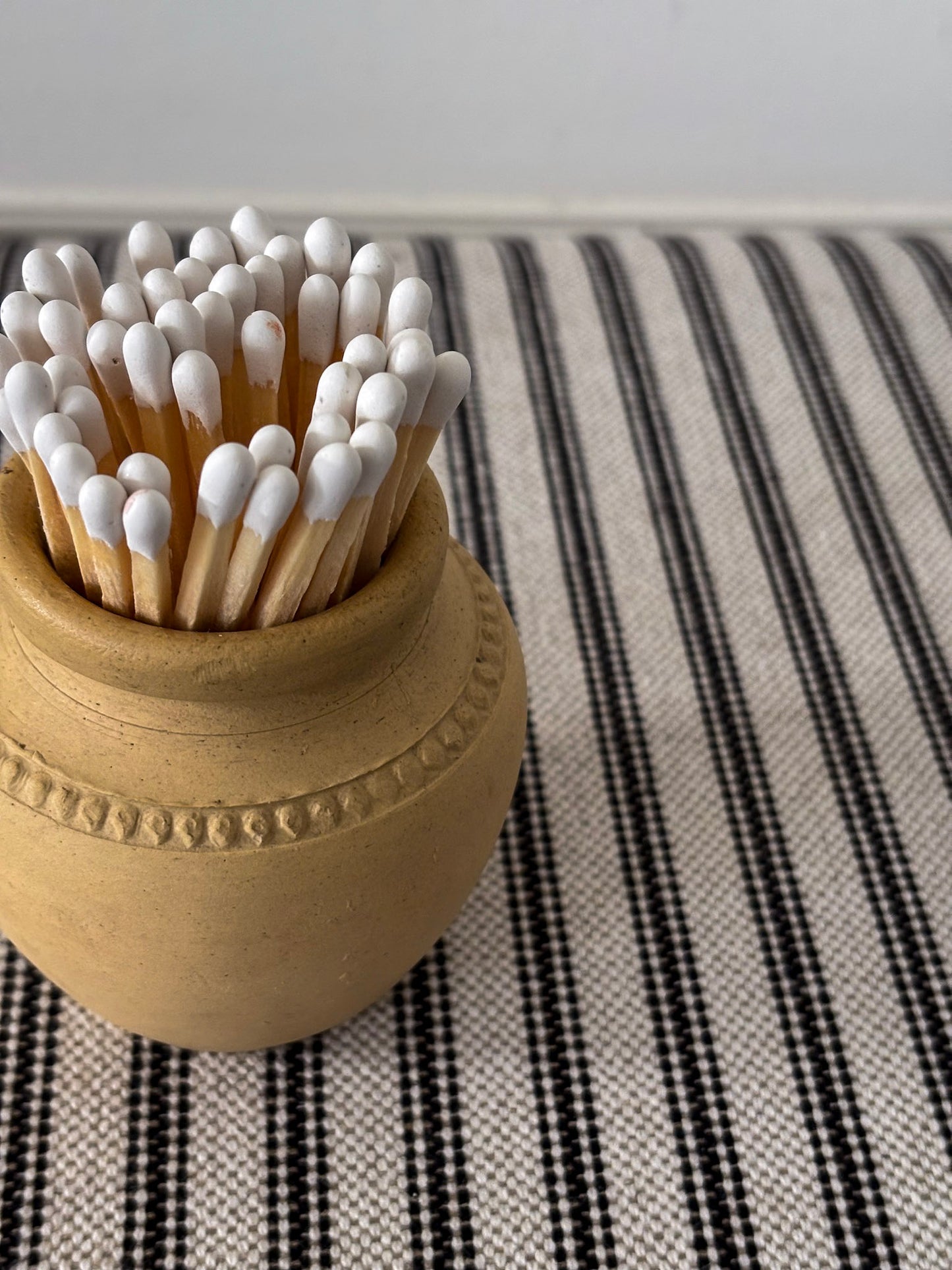 Small Earthenware Pot in Warm Beige