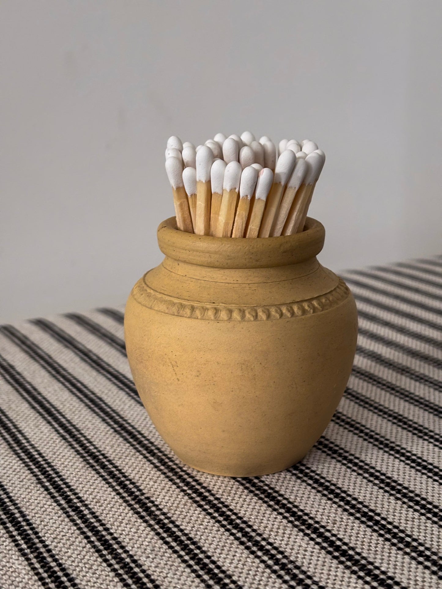 Small Earthenware Pot in Warm Beige
