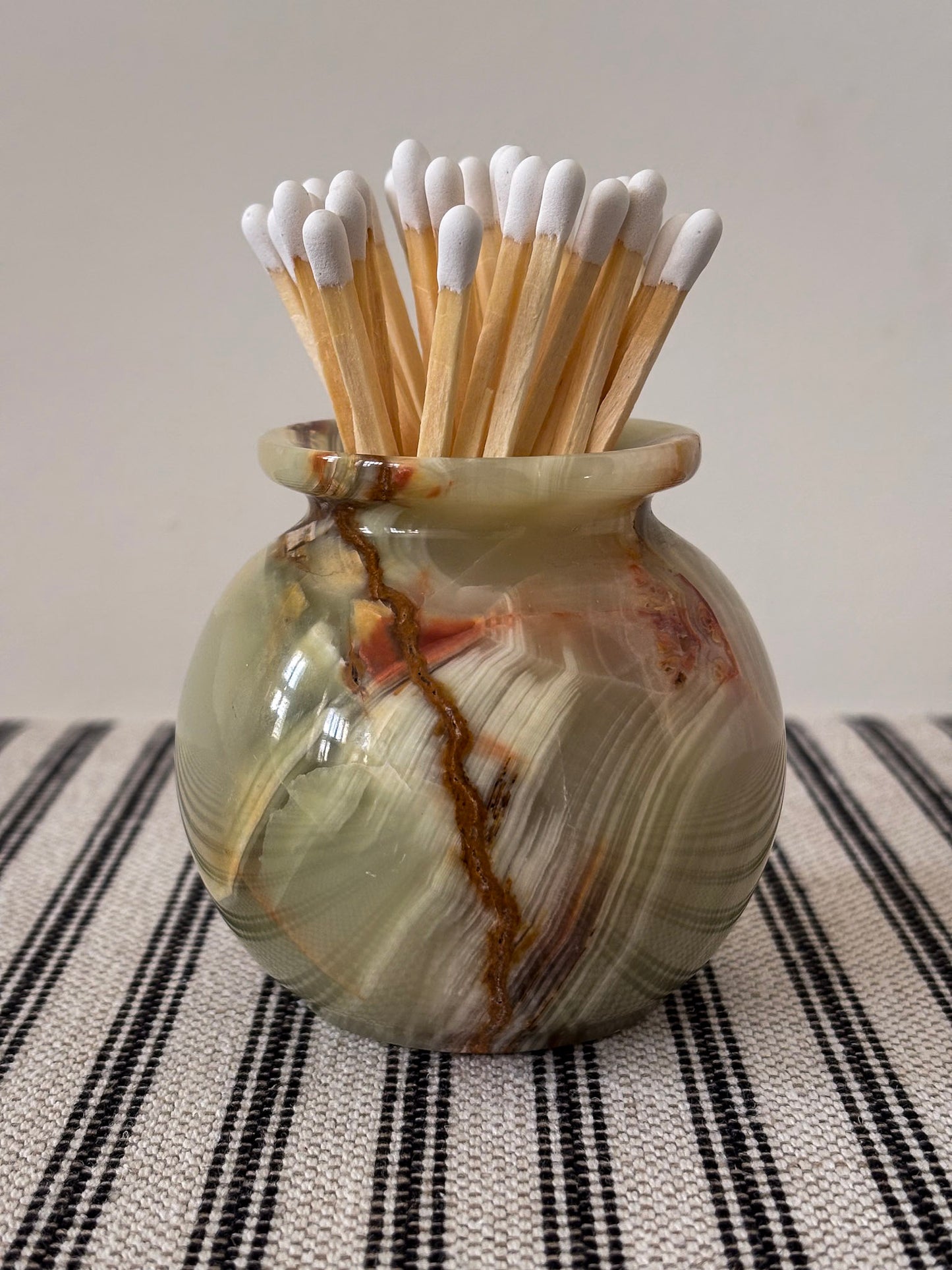 Onyx Stone Matchstick Holder – Natural Marble Veined Accessory