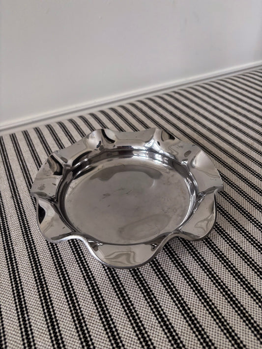 Silver-Tone Wave Edge Trinket Dish