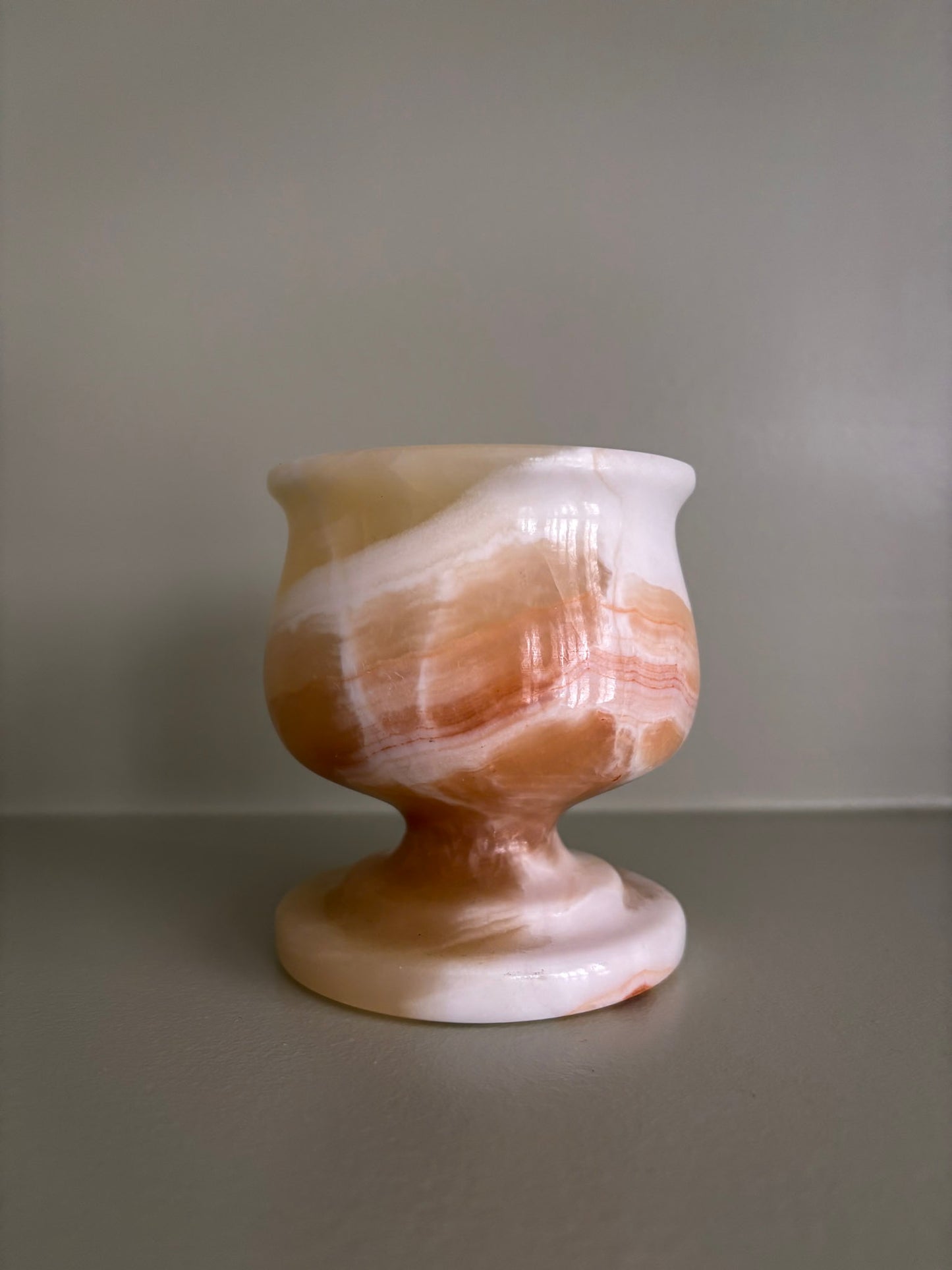 Onyx Pedestal Matchstick Holder