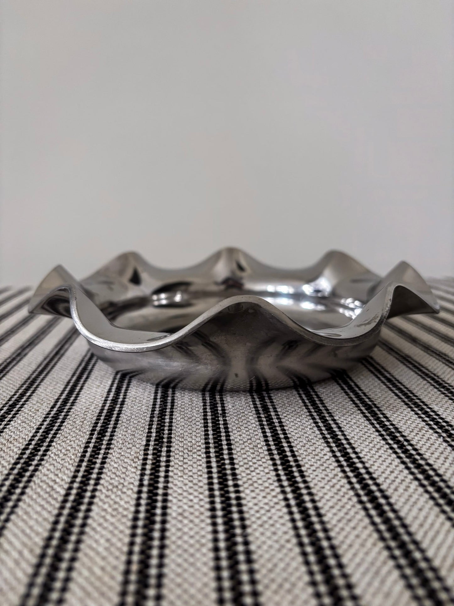 Silver-Tone Wave Edge Trinket Dish
