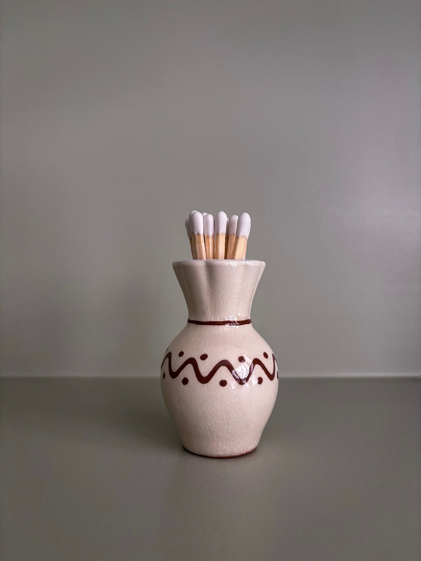 Miniature Zig-Zag Spot Matchstick Holder Vase