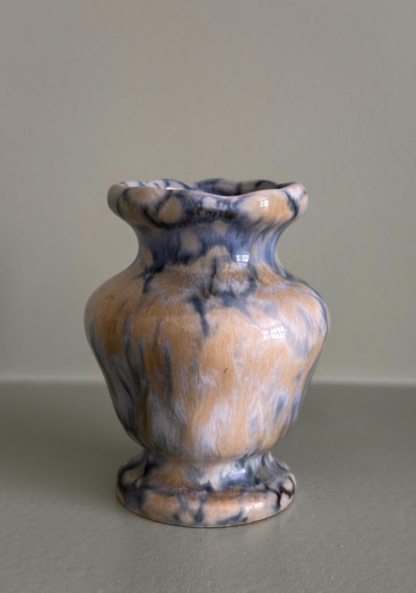 Vintage Studio Pottery Ruffled Edge Matchstick Holder – Glazed Ceramic