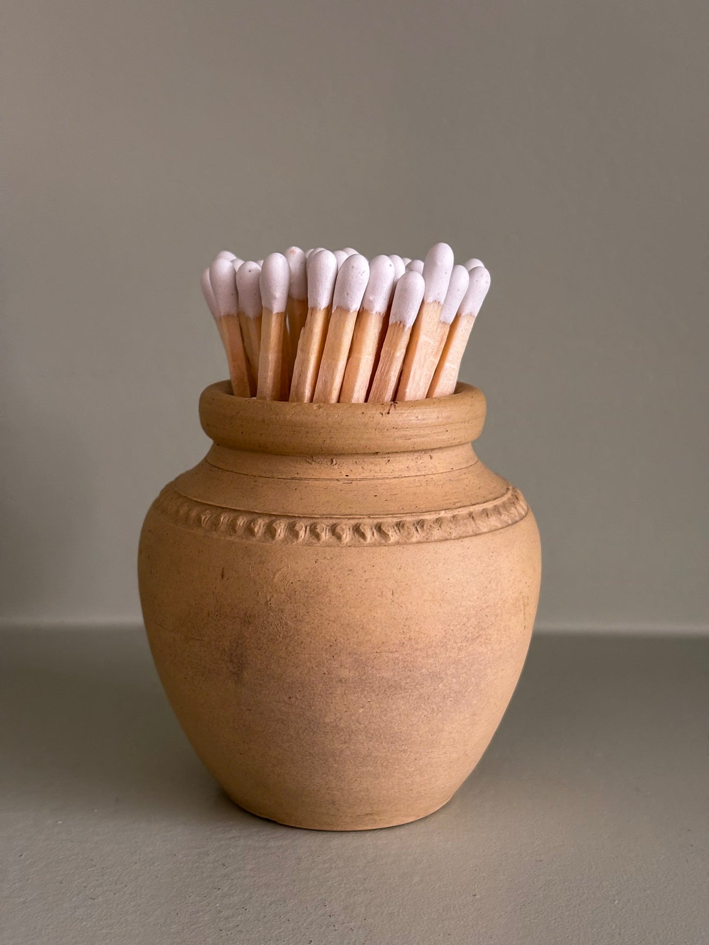 Small Earthenware Pot in Warm Beige