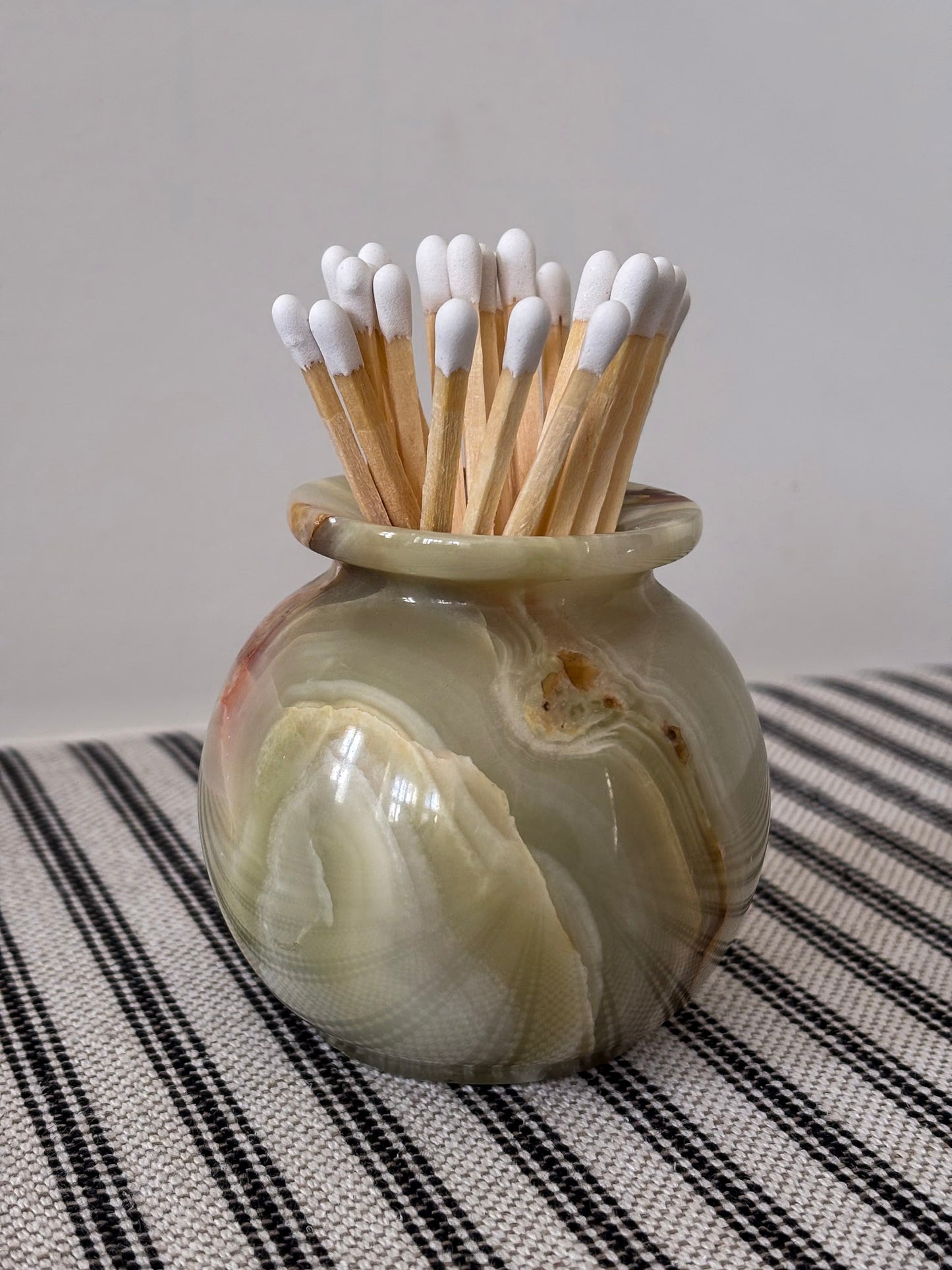 Onyx Stone Matchstick Holder – Natural Marble Veined Accessory